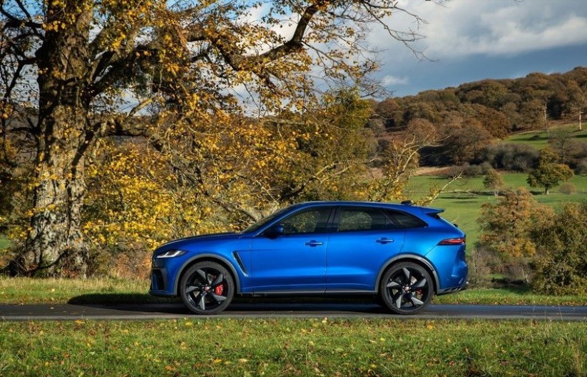 جاكوار تطلق F-PACE SVR الجديدة فائقة الأداء